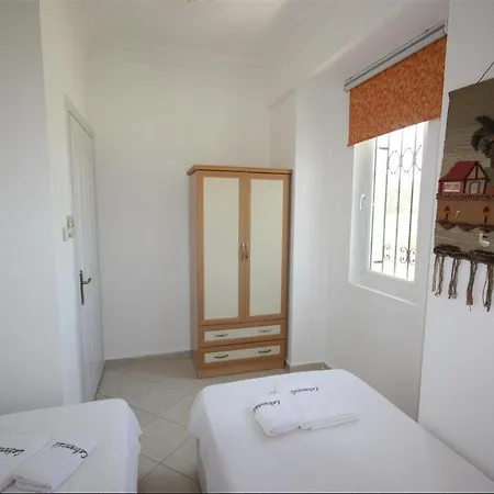 Villa Lebrentals Tina *