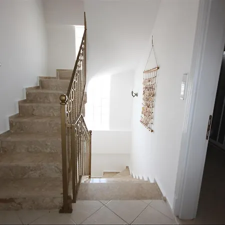 Lebrentals Tina Villa