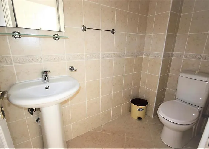 Vila Lebrentals Tina