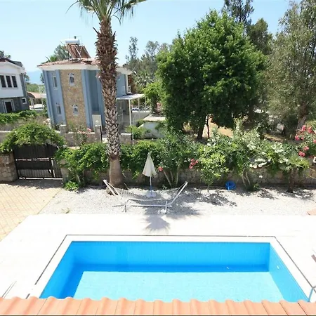 Villa Vılla Tına