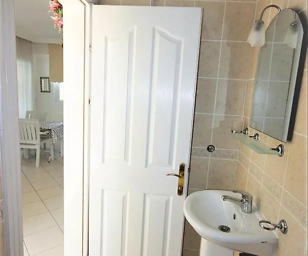 Lebrentals Tina Villa *